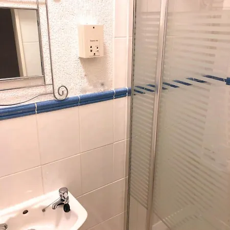 The Bawdens Holiday Apartments Blackpool Room photo