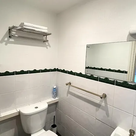 The Bawdens Holiday Apartments Blackpool Room photo